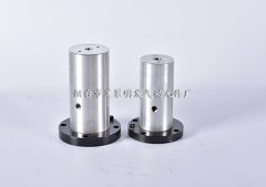 振動(dòng)器可應(yīng)用于熱鍍鋅過程的不同工序